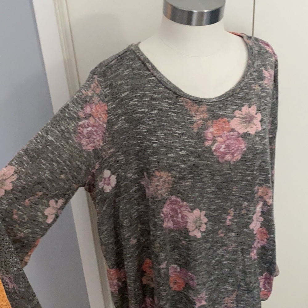 ‼️CLOSET CLOSING‼️ - Picture 2 of 5